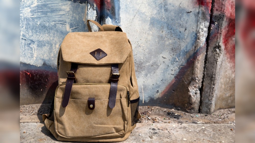 7. Lederaufnäher an Rucksäcken